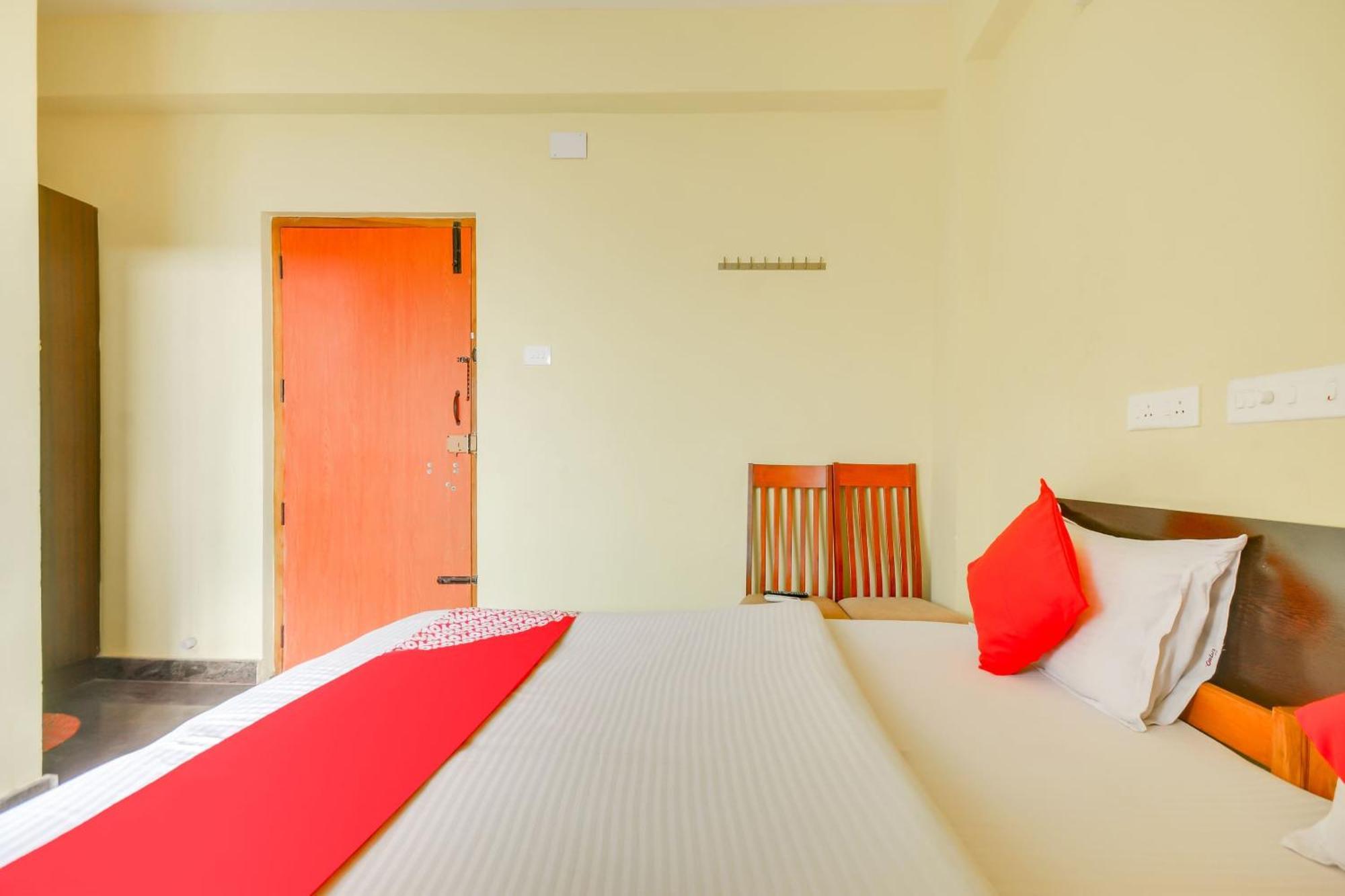Hotel O St Residency Mudukarai Exteriör bild