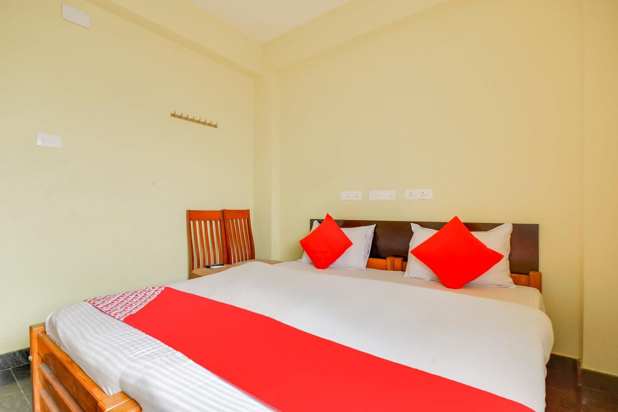 Hotel O St Residency Mudukarai Exteriör bild